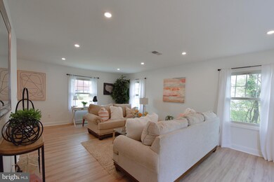 122 Pennypacker Dr, Willingboro, NJ 08046 - photo 2