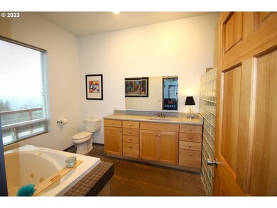 Owner's Suite Bathroom