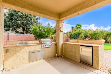 Outdoor Kitchen