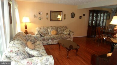 10700 Wayfarer Rd, Germantown, MD 20876 - photo 4