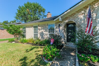 9714 Railton St, Houston, TX 77080 - photo 3