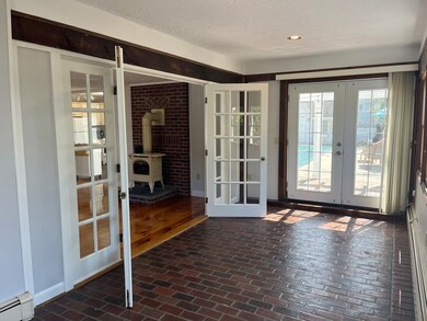 19 Washington St unit 2, Beverly, MA 01915 - photo 5