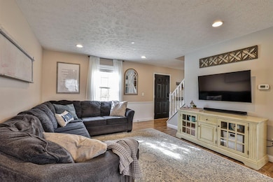 22 Iroquois Dr, Loveland, OH 45140 - photo 7