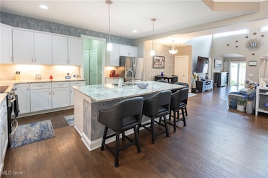 32008 Tuscan Ln, Avon Lake, OH 44012 - photo 6