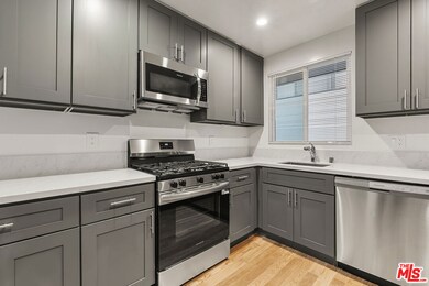 1235 N Harper Ave unit 20, West Hollywood, CA 90046 - photo 6