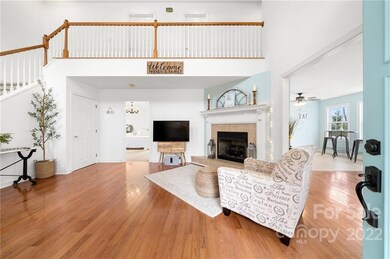 81 Ardis Ln, Hendersonville, NC 28792 - photo 3