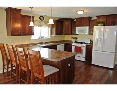 89 Parker Hill Dr, Fitchburg, MA 01420 - photo 3