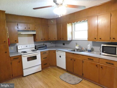 626 Orchard Way, Mount Laurel, NJ 08054 - photo 5