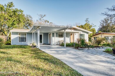 6833 Snow White Dr, Jacksonville, FL 32210 - photo 2