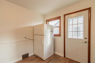 113 4 Avenue W, West Fargo, ND 58078-03