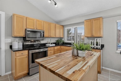 1404 S Argonne Cir, Aurora, CO 80017 - photo 7