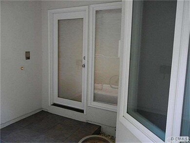 Side entry.  Unit is in back from the street.