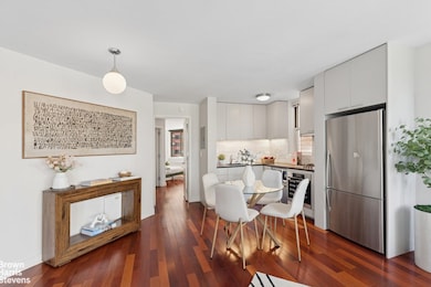 206 E 95th St unit 12B, New York, NY 10128 - photo 4