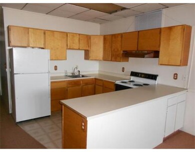 488 Commercial St, Boston, MA 02109 - photo 4