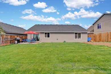 1940 NW Joshua Tree Ct, Redmond, OR 97756 - photo 2