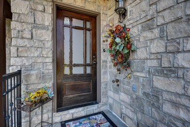 851 E. Grafton Dr-5