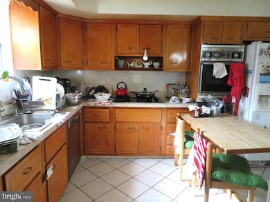 1741 Lawrence Rd, Havertown, PA 19083 - photo 7