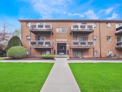 27 Tanager Rd unit 2701, Monroe, NY 10950 - photo 2