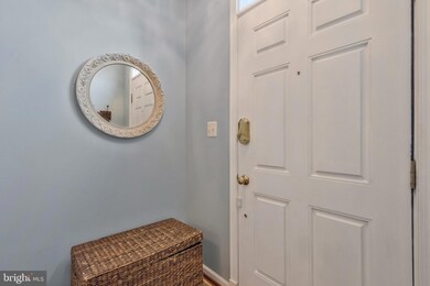 25333 Eldridge Terrace, Chantilly, VA 20152 - photo 4