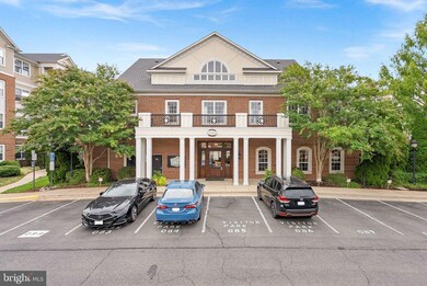 12953 Centre Park Cir unit 318, Herndon, VA 20171 - photo 2