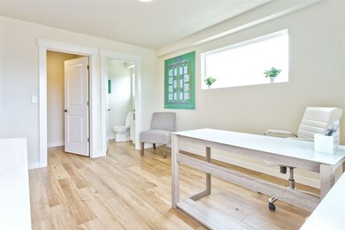 Photos are representative of builder's finished product.