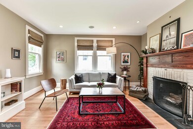 904 Park Ave, Falls Church, VA 22046 - photo 3