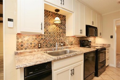 2501 Lakeview Dr, Bedford, TX 76021 - photo 6