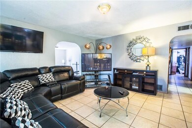 330 Cadwallader Dr, El Paso, TX 79915 - photo 4