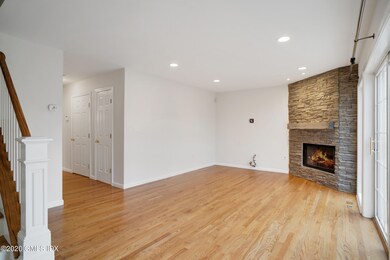 18 Rippowam Rd unit 2B, Cos Cob, CT 06807 - photo 4
