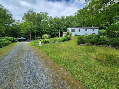 301 2nd Nh Turnpike, Claremont, NH 03743 - photo 2