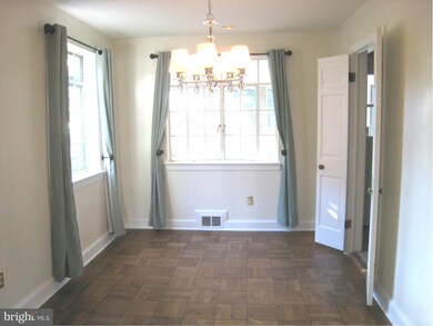 810 Devon Place, Alexandria, VA 22314 - photo 3