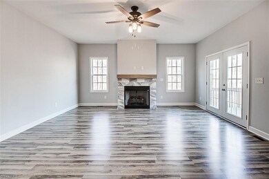 1017 Chamberlin Dr, Asheboro, NC 27205 - photo 4