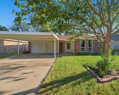 1129 W Hills Terrace, Saginaw, TX 76179 - photo 4