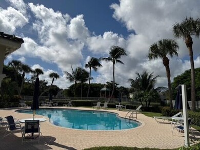 4755 Palmbrooke Cir, West Palm Beach, FL 33417 - photo 5