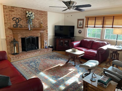 Family Room photo 1