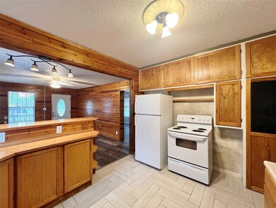 1502 Clear Lake Rd, Weatherford, TX 76086 - photo 5