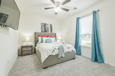 3916 Anzac Dr, Pearland, TX 77584 - photo 4