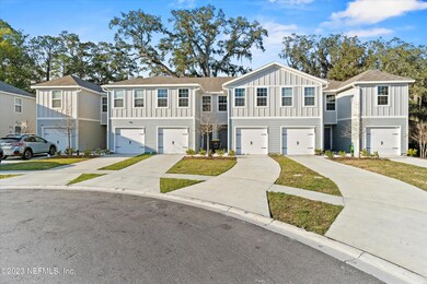 5893 Creekside Crossing Dr, Jacksonville, FL 32210 - photo 2
