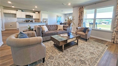 Photos are of previously built home and are representational only. Finishes and colors may vary.