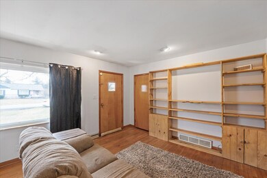 4649 N 4th St, Columbus, OH 43224 - photo 7