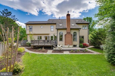 2012 Annies Way, Vienna, VA 22182 - photo 2