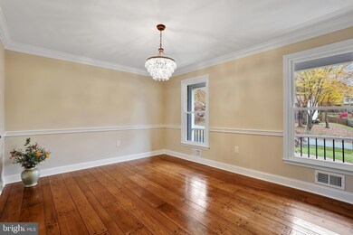 4521 Valley Forge Dr, Rockville, MD 20853 - photo 4