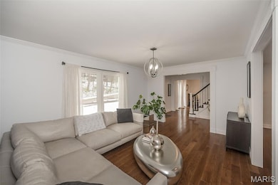 135 Greentrails Dr S, Chesterfield, MO 63017 - photo 6