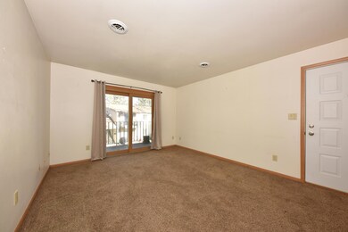 W170N11583 Armada Dr unit 16, Germantown, WI 53022 - photo 5