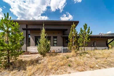 1_Exterior_high_3548407