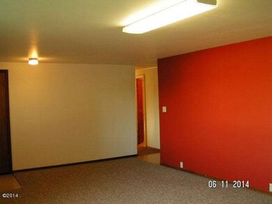 Living Room (3)