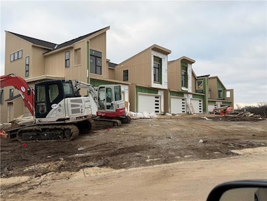 9307 Aminda St, Shawnee, KS 66226 - photo 3