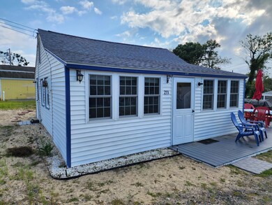 218 Old Wharf Rd unit 211 Rose & Crown, Dennis Port, MA 02639 - photo 2