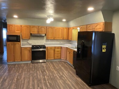 410 N Walnut St, Seiling, OK 73663 - photo 7