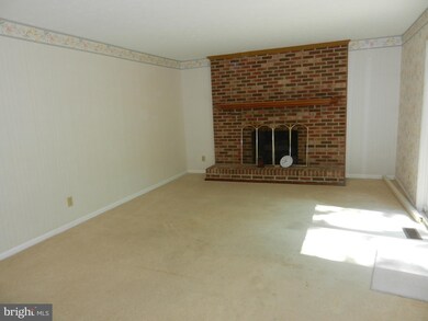 8220 Triple Crown Rd, Bowie, MD 20715 - photo 3